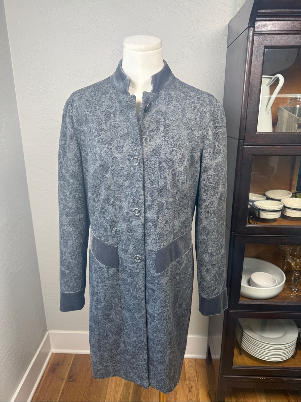 Coldwater Creek Y2K Era Jacquard Long Coat Velvet Trim Ornate Buttons Size 10